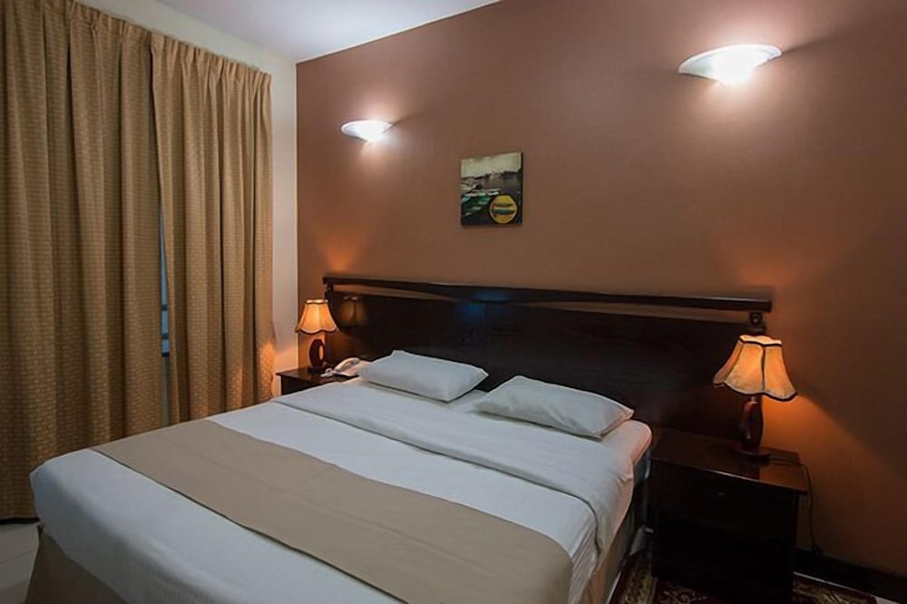 PREMIERE HOTEL APARTMENTS