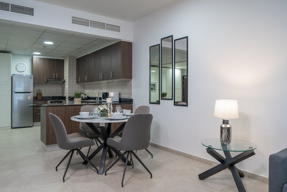 HIGUESTS ELITE RESIDENCE (NO FRONT DESK)