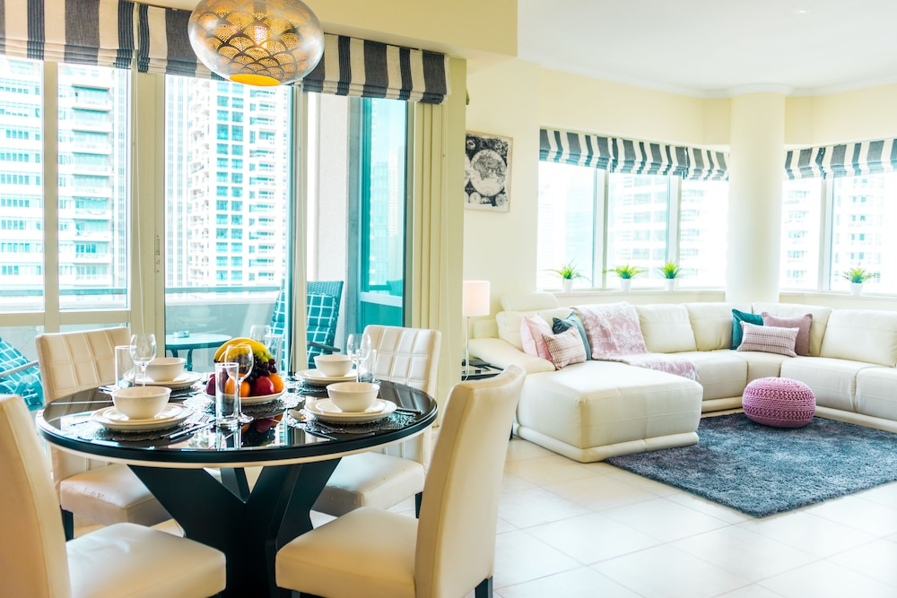 MAISON PRIVEE - AL MAJARA