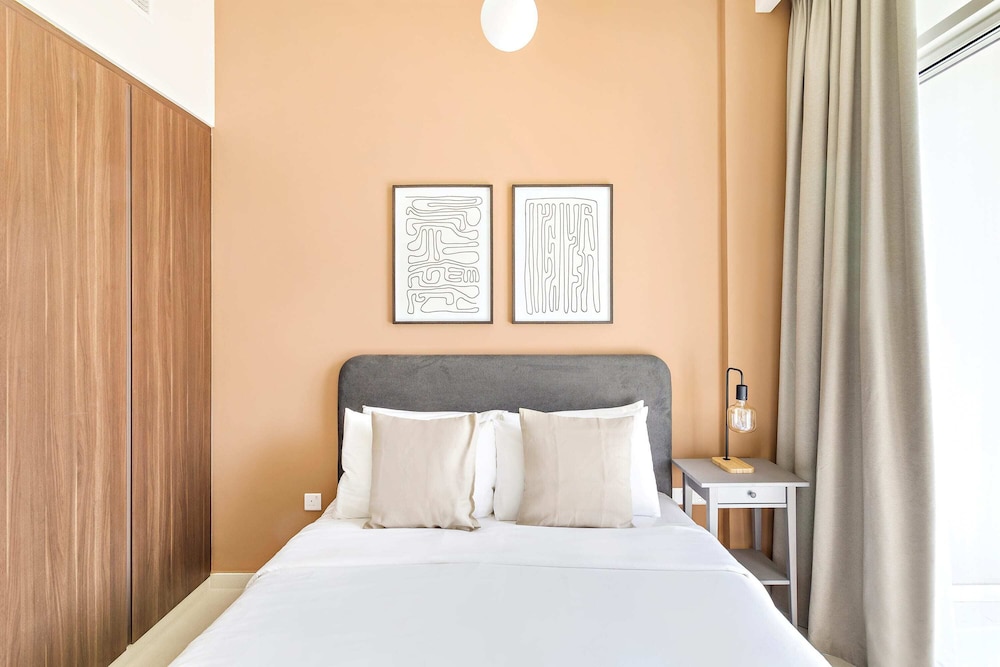 SILKHAUS VERA RESIDENCES