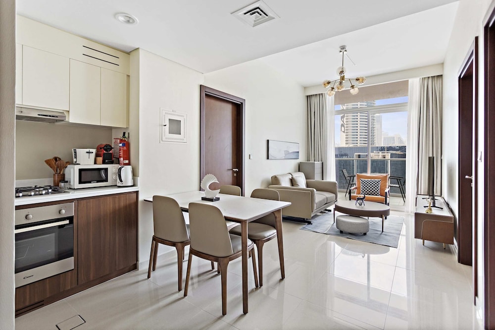 SILKHAUS VERA RESIDENCES