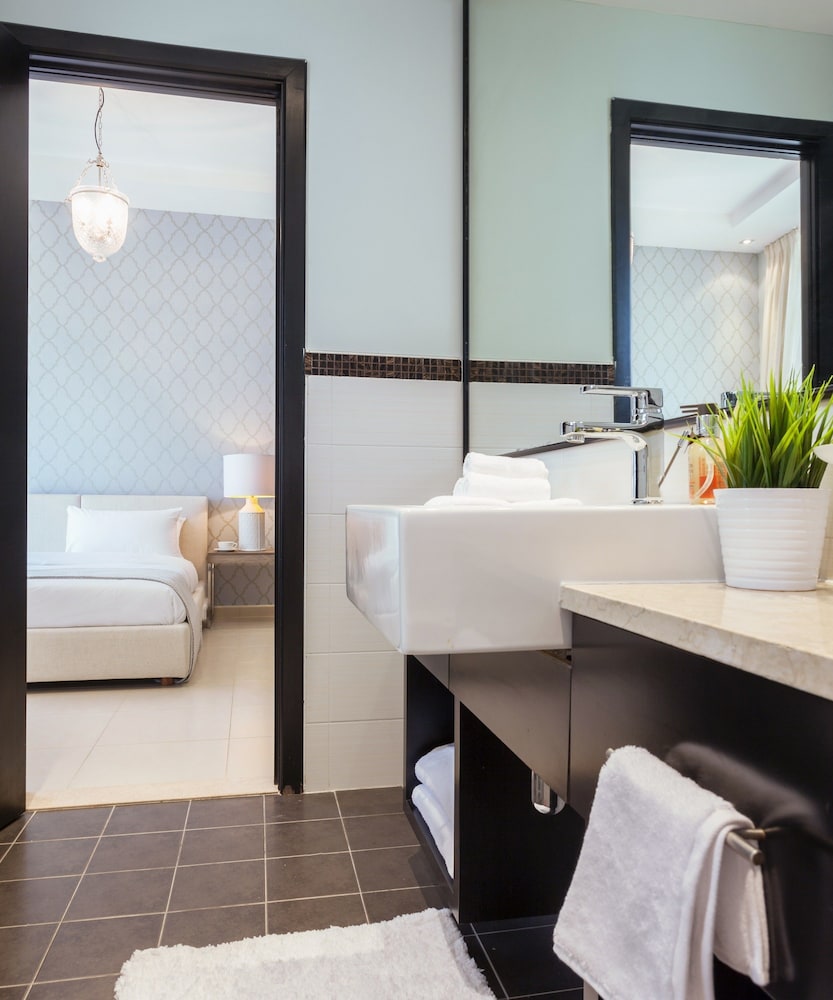 NASMA LUXURY STAYS FROND D PALM JUMEIRAH