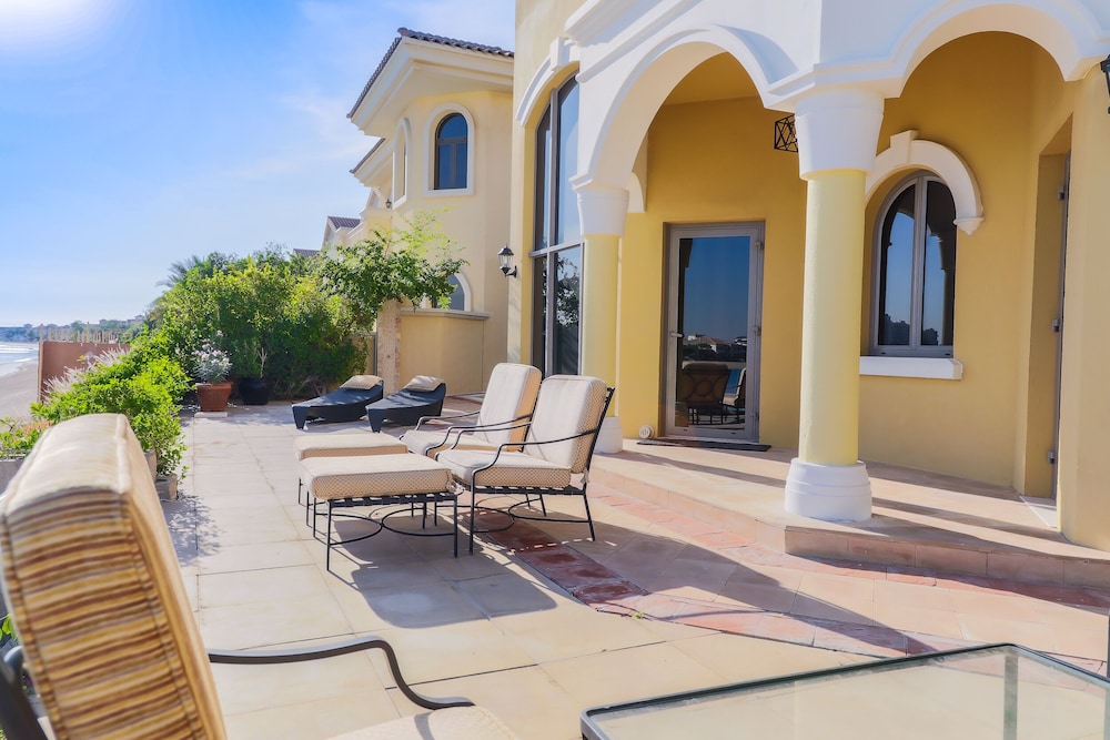 NASMA LUXURY STAYS FROND D PALM JUMEIRAH