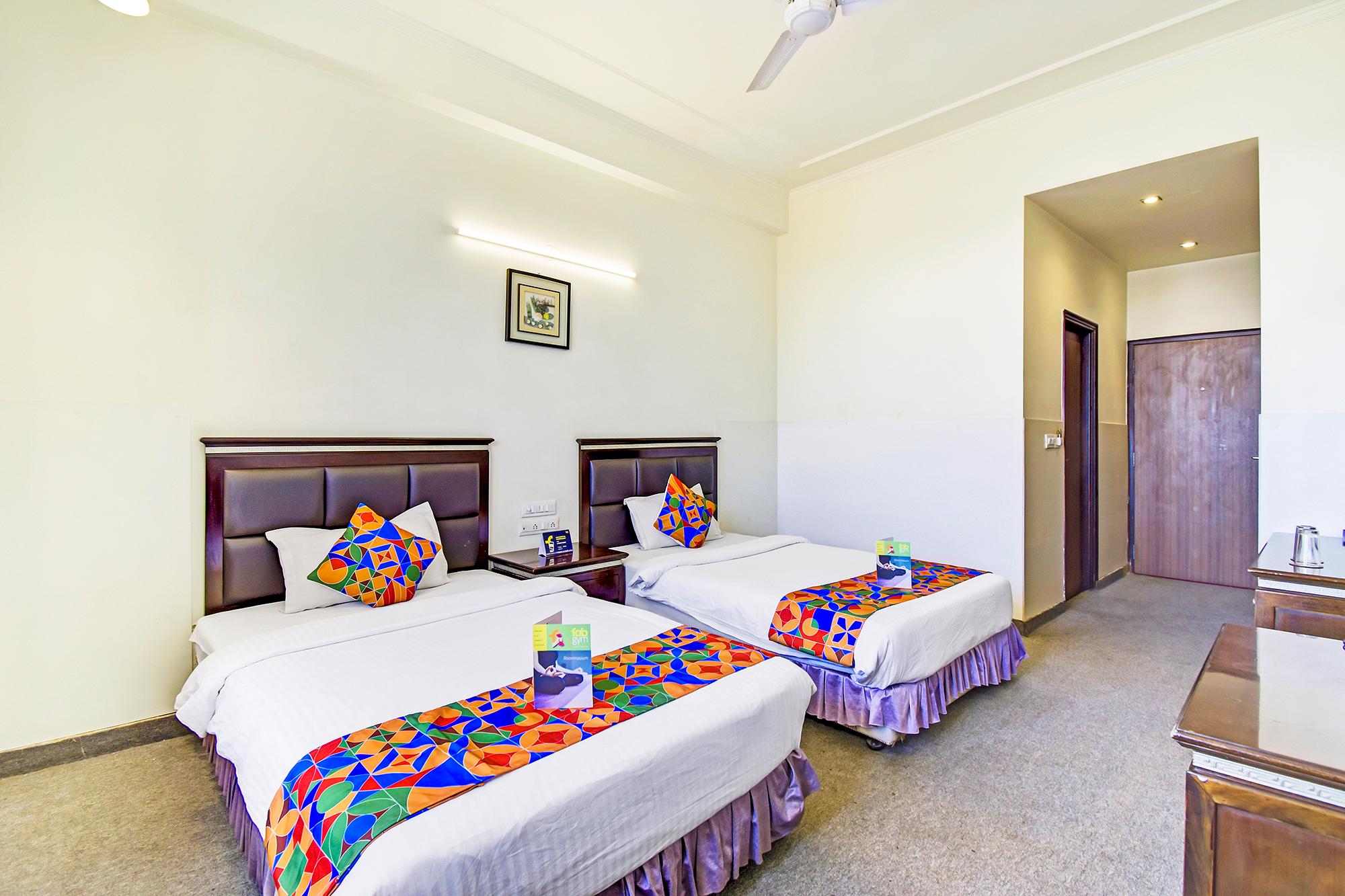 K MAHAVEER HOTEL
