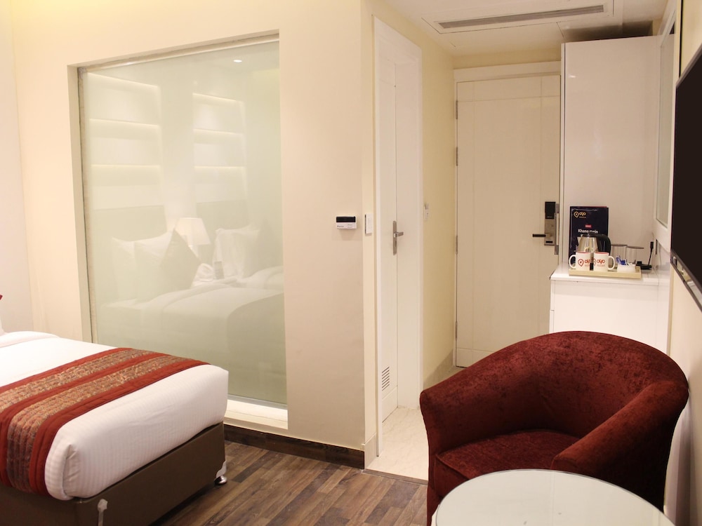Hotel Picasso By OYO Rooms
