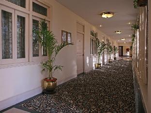 CLARKS HOTEL VARANASI