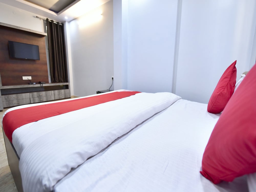 OYO 12421 HOTEL GT VIEW