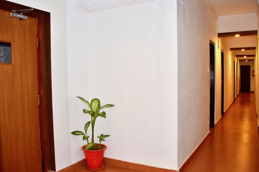 Side Image 1