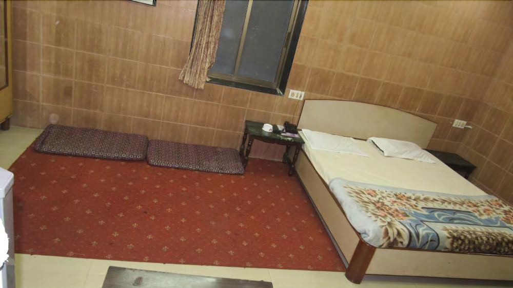 RAJDOOT HOTEL