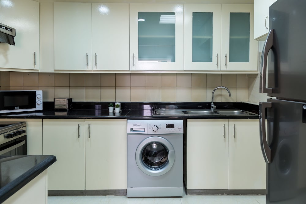 HIGUESTS SADAF 4 (ALSO KNOWN AS HIGUESTS VACATION HOMES SADAF 4 APARTMENT)