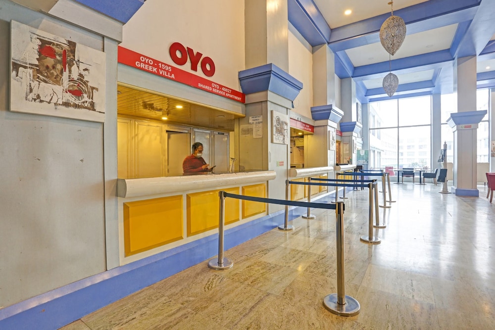 CAPITAL O 29124 ROYAL PALMS HOTEL